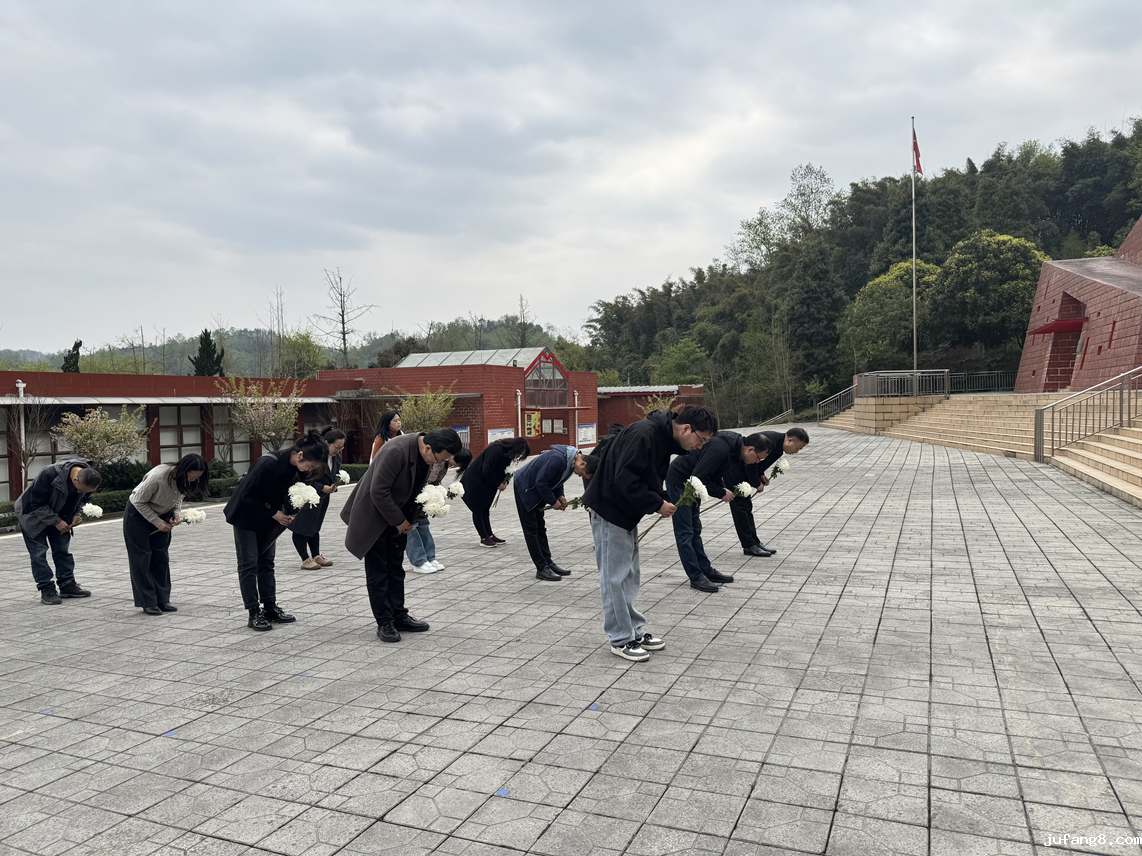 1746513491293004228.png 1745479313985025437.png